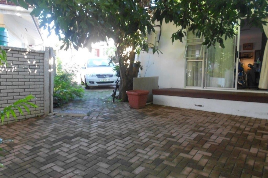 2 Bedroom Property for Sale in Bonza Bay Eastern Cape
